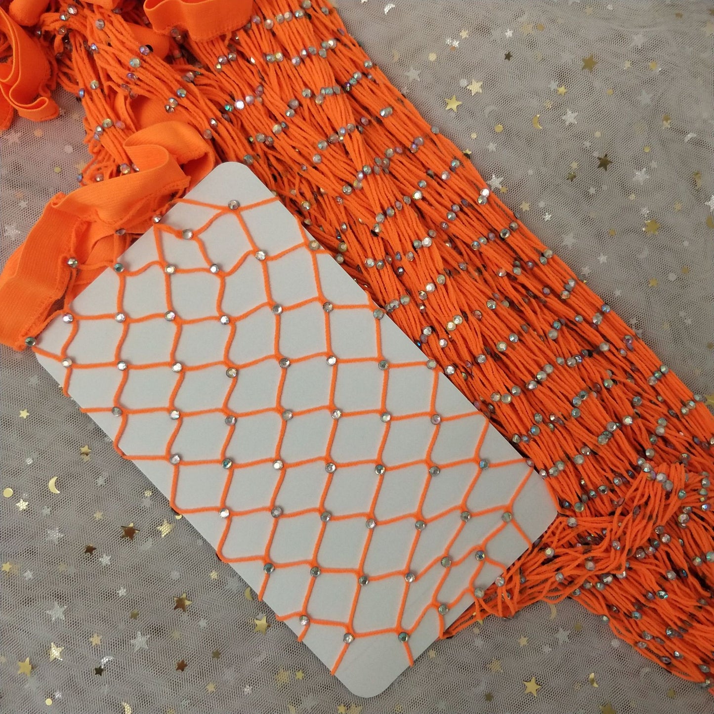 Rhinestone-embellished large-mesh fishnet stockings