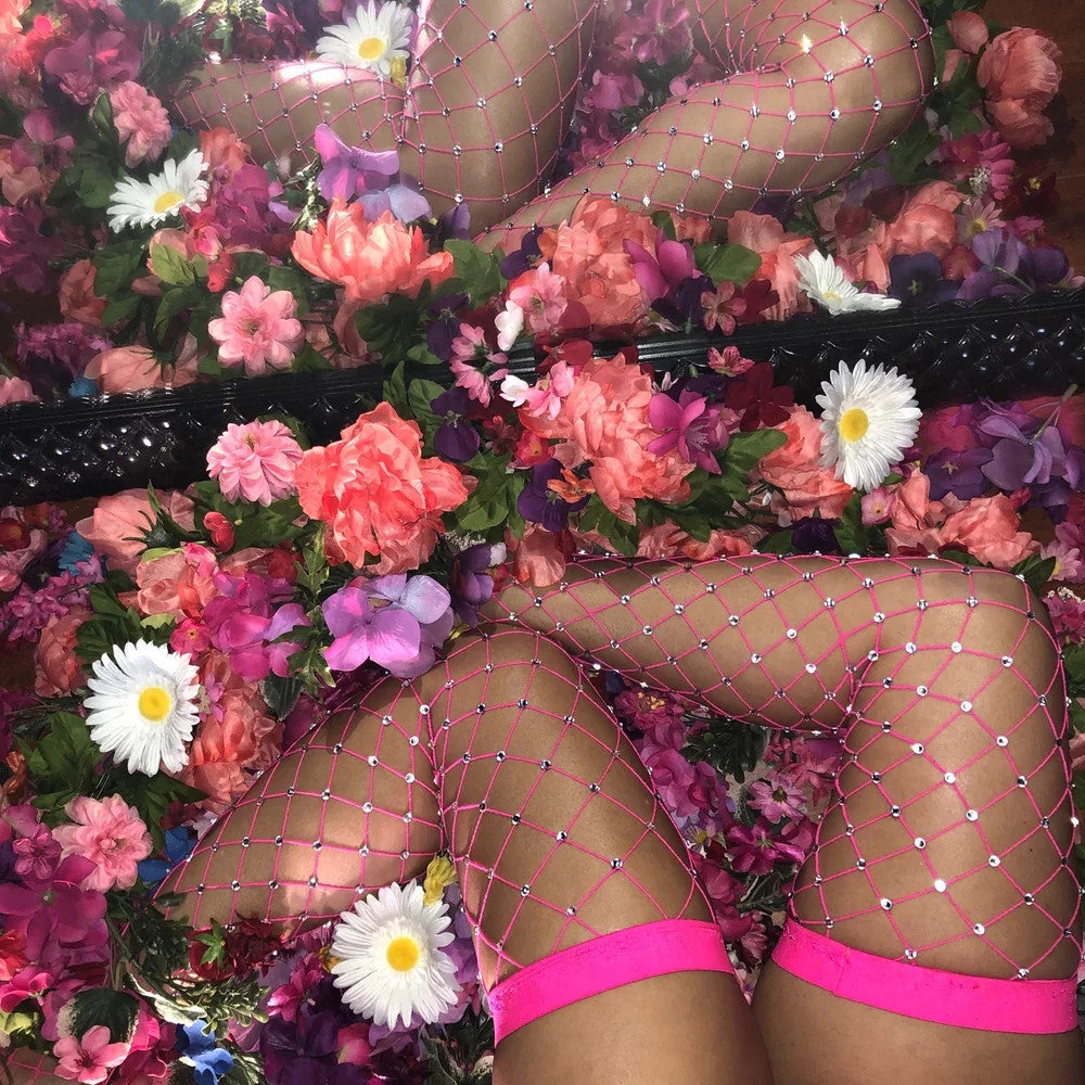 Rhinestone-embellished large-mesh fishnet stockings